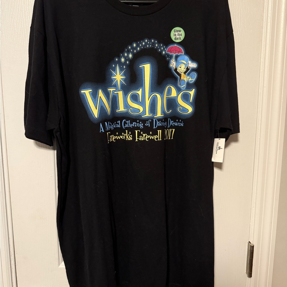 NWT Disney Parks Wishes Fireworks Farewell 2017 T-Shirt